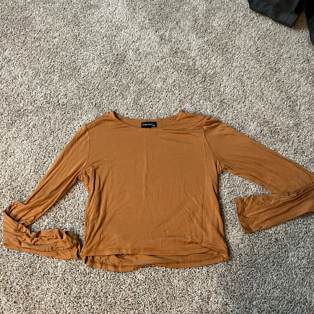 Burt orange long sleeve crop top